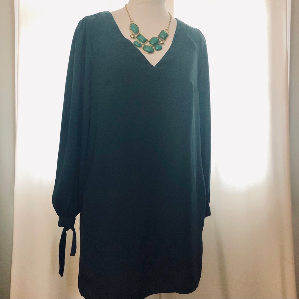 Sold V neck chiffon shift dress